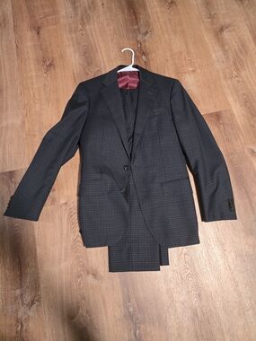 Men's Checked Dark Gray Suit Blazer and Trousers